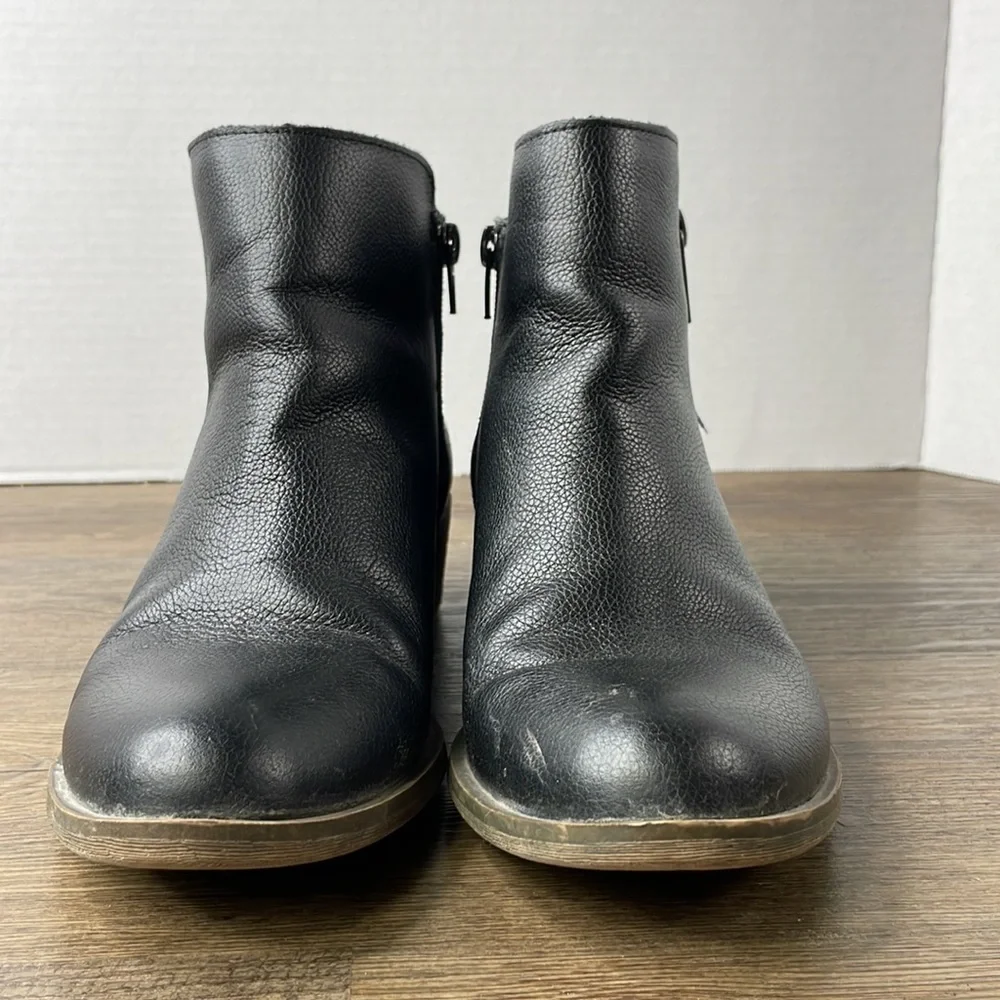 Kensie Women’s Black Ghita Leather Ankle Booties, size 7.5
